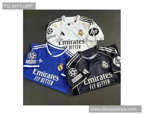 球员版球衣与足球明星的完美结合展现个性与激情 球员版球衣与足球明星的完美结合展现个性与激情